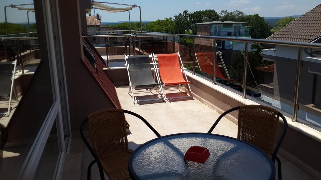 Guest House Donchevi Primorsko Exterior photo